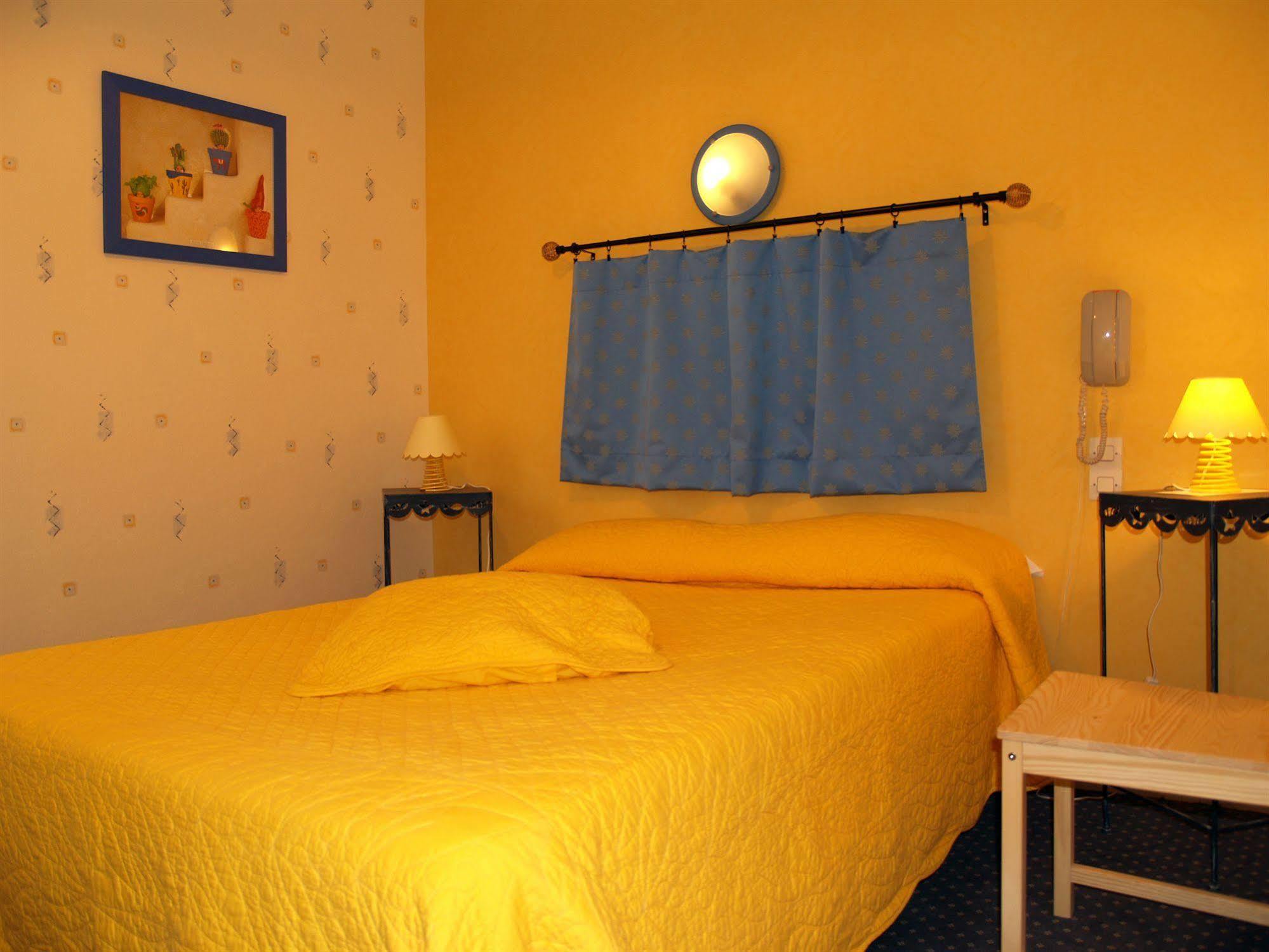 Hotel Central Pau Eksteriør billede