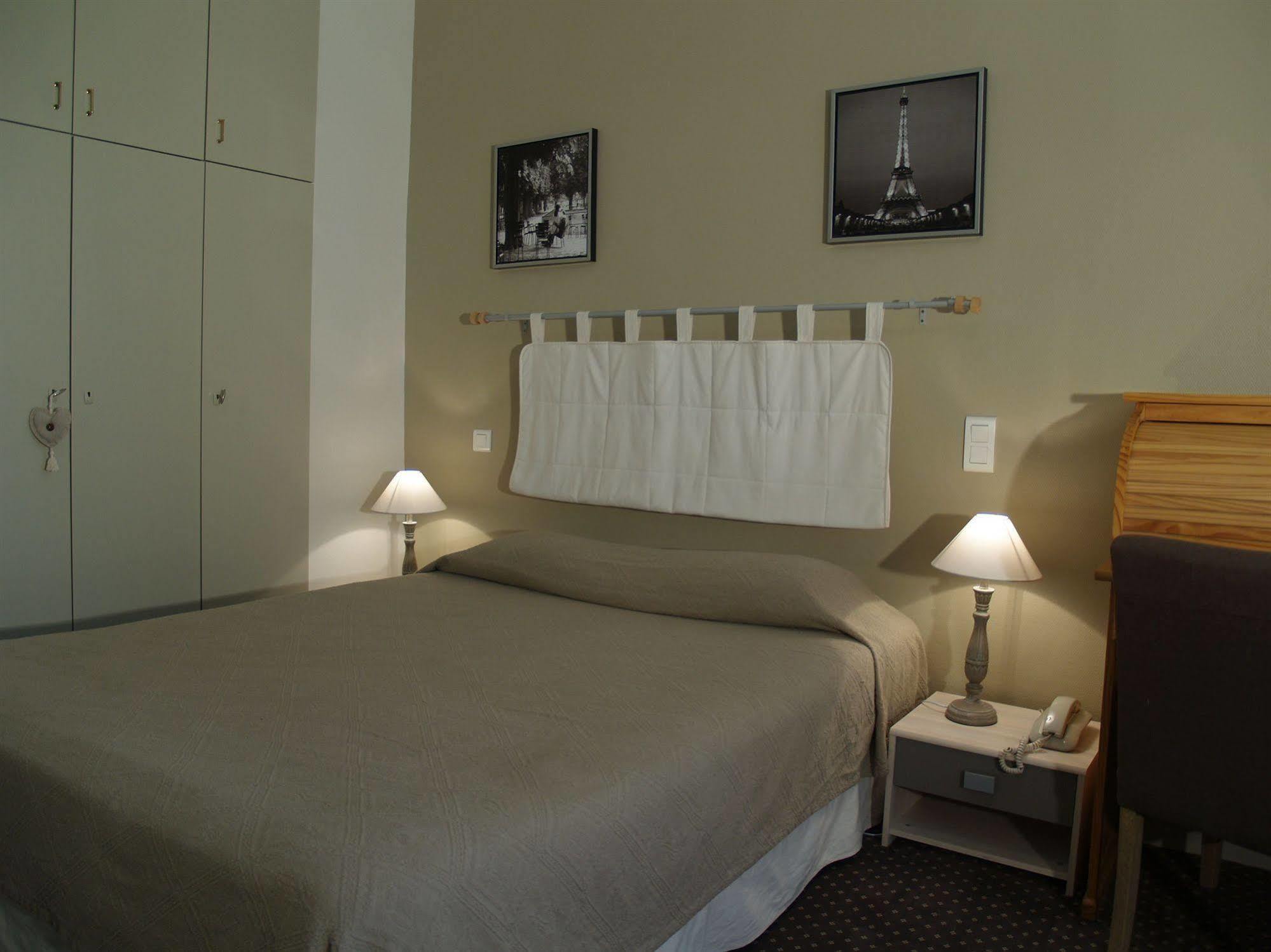 Hotel Central Pau Eksteriør billede