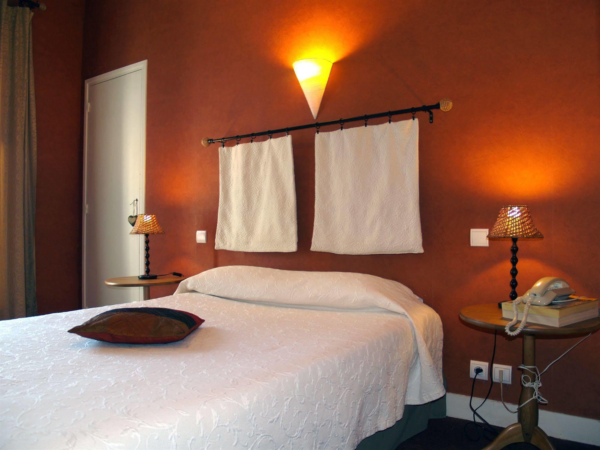 Hotel Central Pau Eksteriør billede